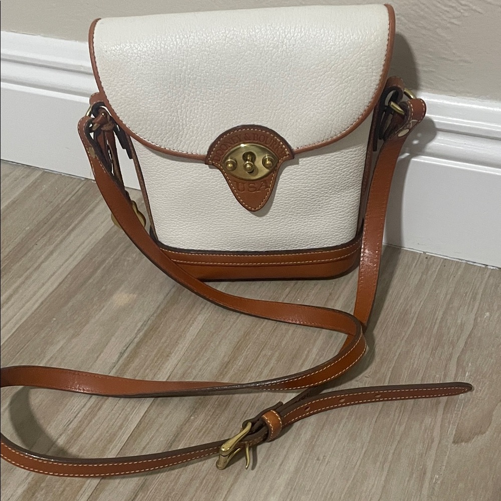 Elegant White and Tan Leather Crossbody Bag